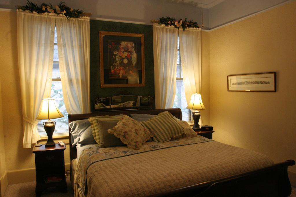 The Lattice Inn Montgomery Room photo